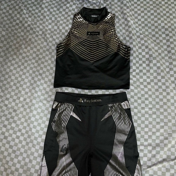 PLAYSTATION x Forever 21 Athletic Set - Picture 6 of 16